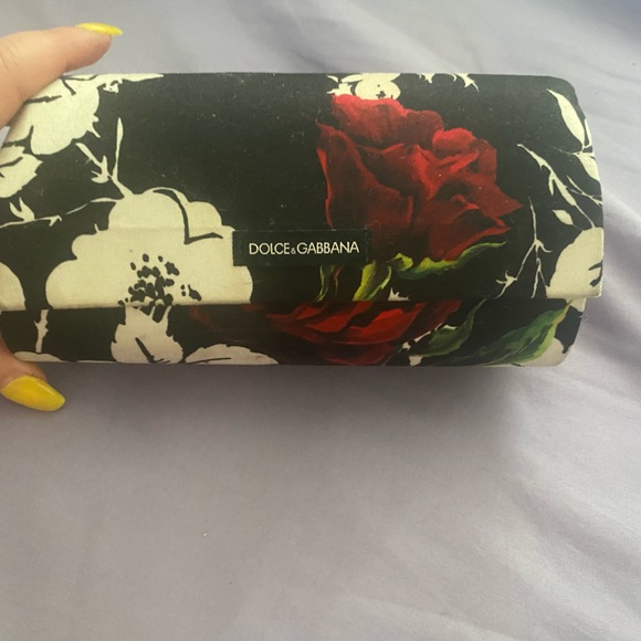 Flower print dolce gabbana sunglasses case with pouch - Picture 5 of 5